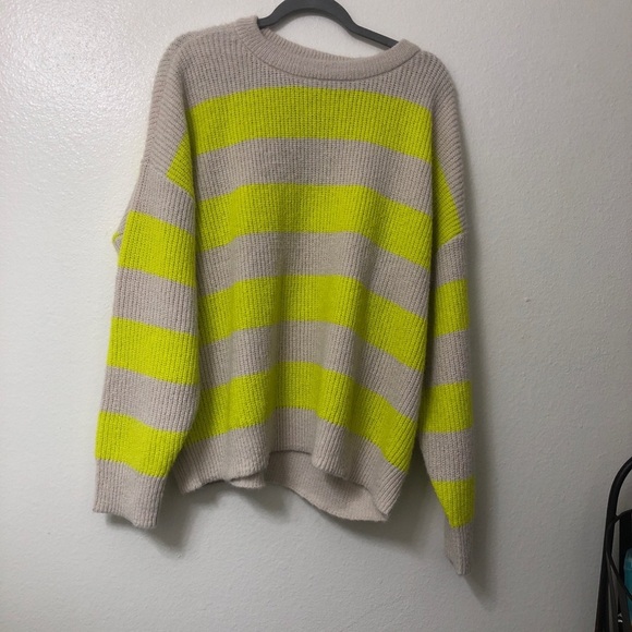 On Running Striped Sweater - Bright Yellow and Beige - Picture 6 of 6